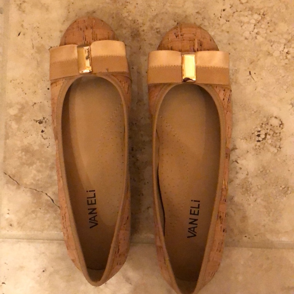 Like New VANELi Cork Flats